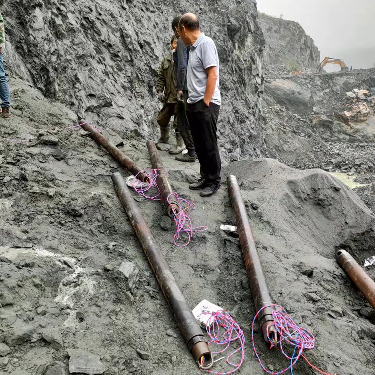 湖北神农架二氧化碳气体爆破石料厂