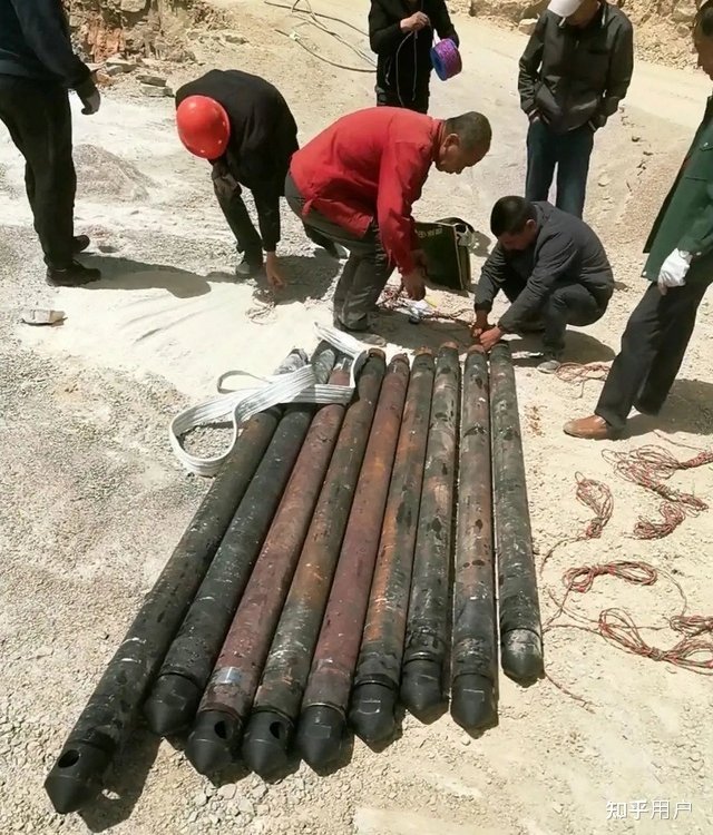 新疆可克达拉气体膨胀爆破体爆破厂家教学