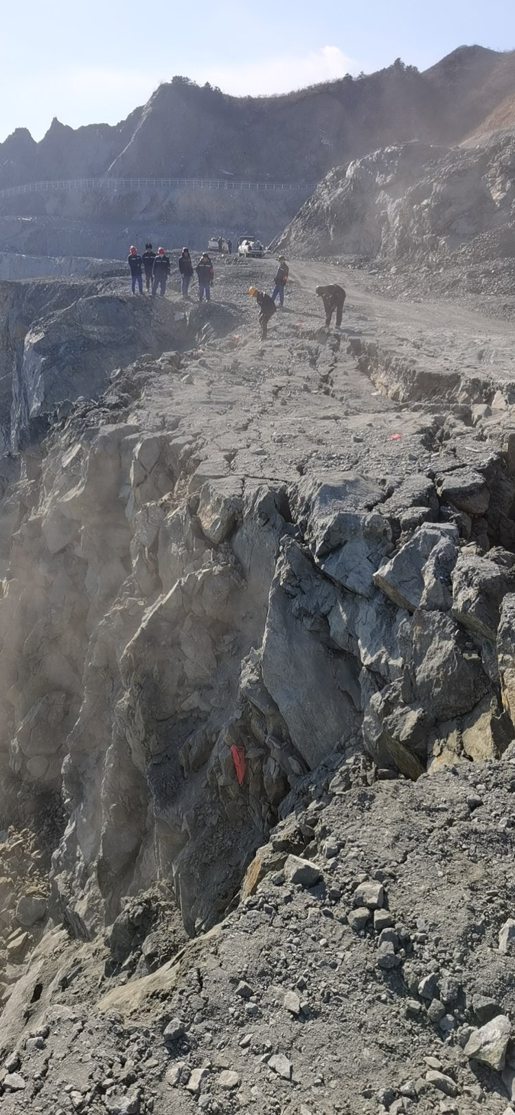 新疆吐鲁番二氧化碳爆破隧道扩宽掘进型号