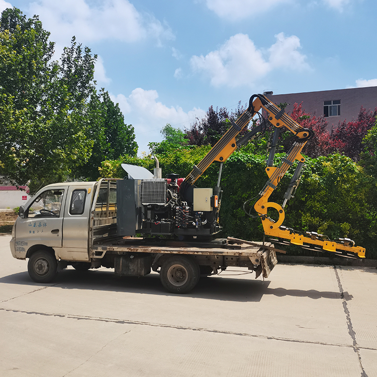 修剪綠籬高速公路中分帶修剪綠籬機(jī)