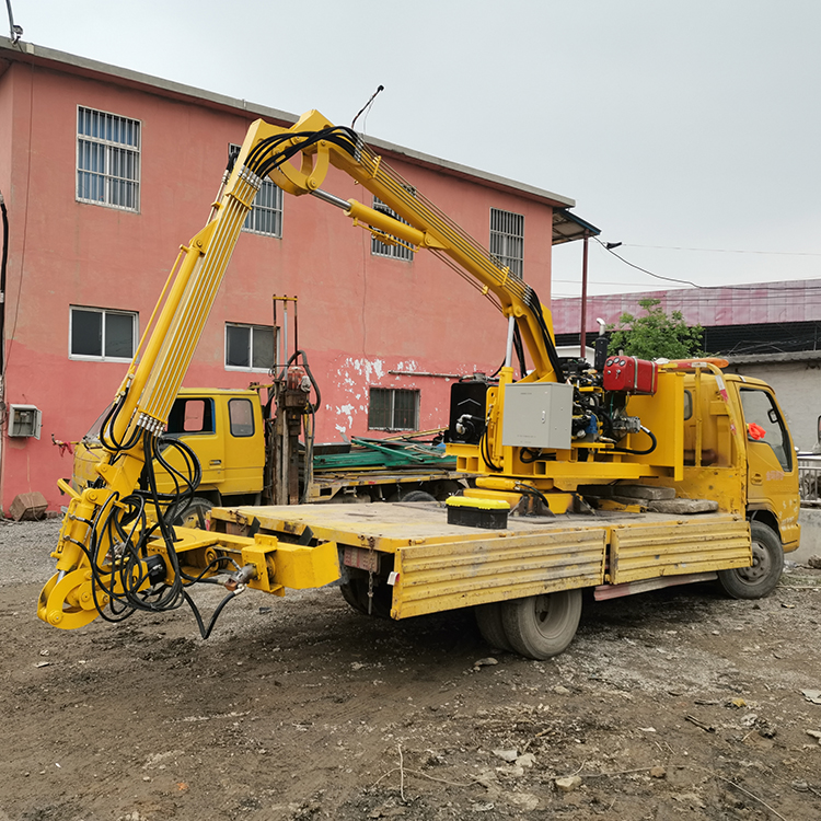邯鄲割草機(jī)折疊臂大型車(chē)載綠籬修剪機(jī)