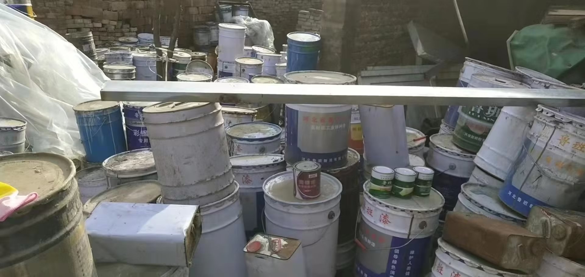 青岛崂山区回收库存各种漆