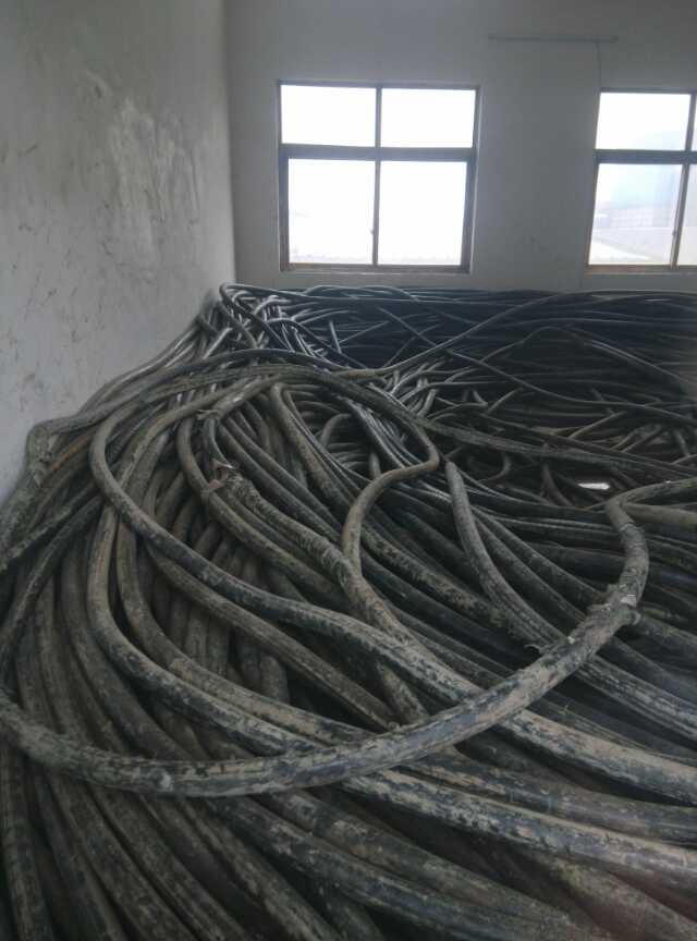 柳河回收带皮电缆厂家 回收高压电缆
