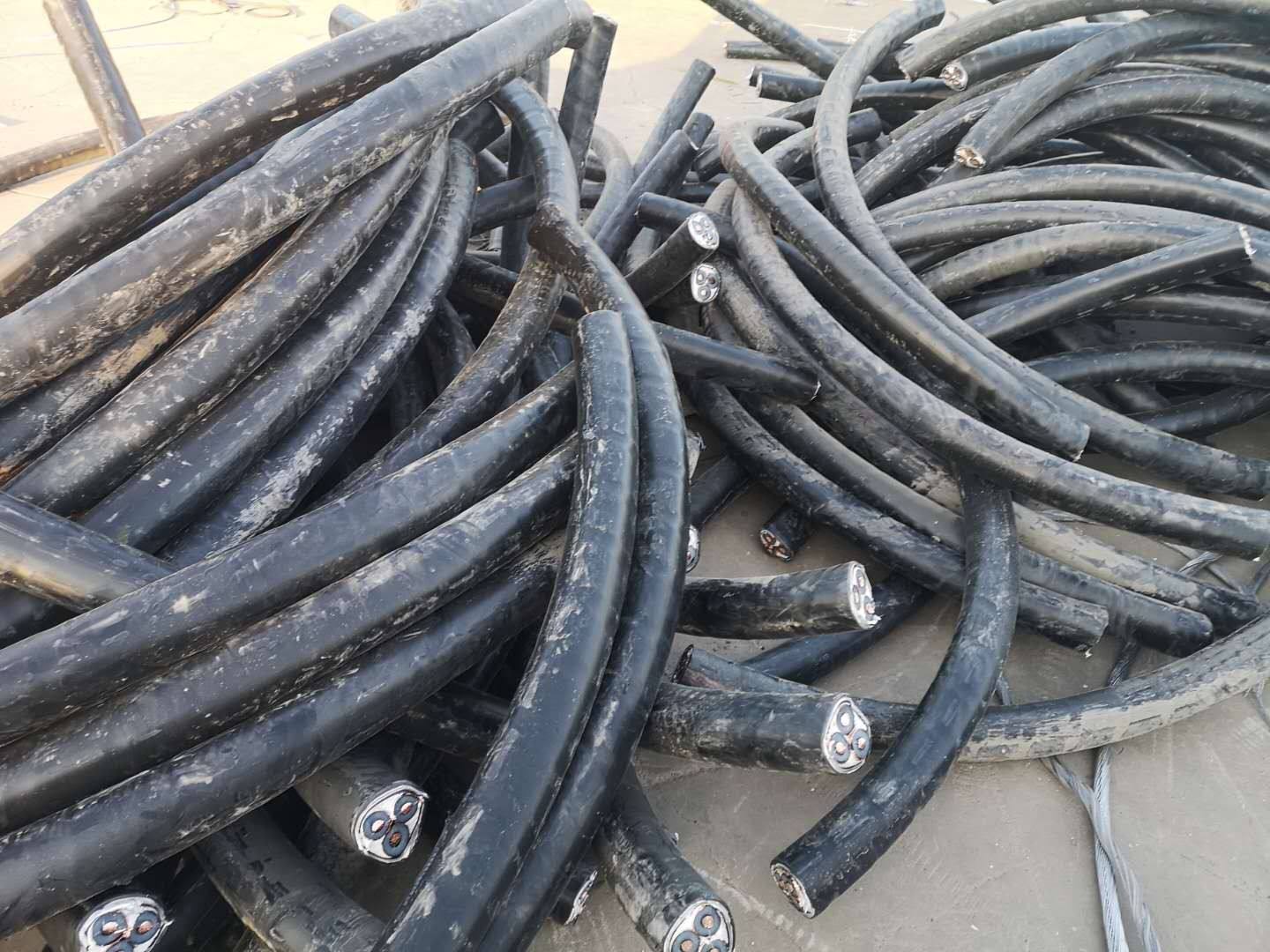 咸宁各种报废电缆电线回收现场结算