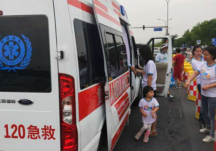 北京周边长途救护车服务服务贴心