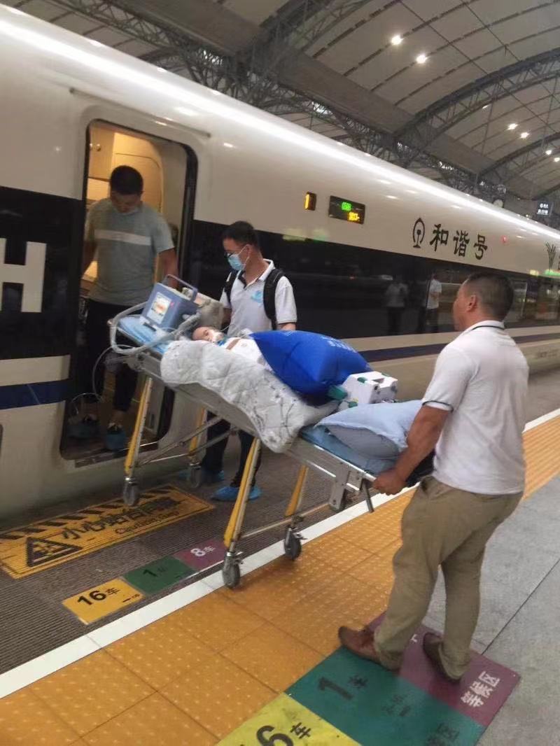 芜湖转院救护车护送患者/长途转送病人返乡回家