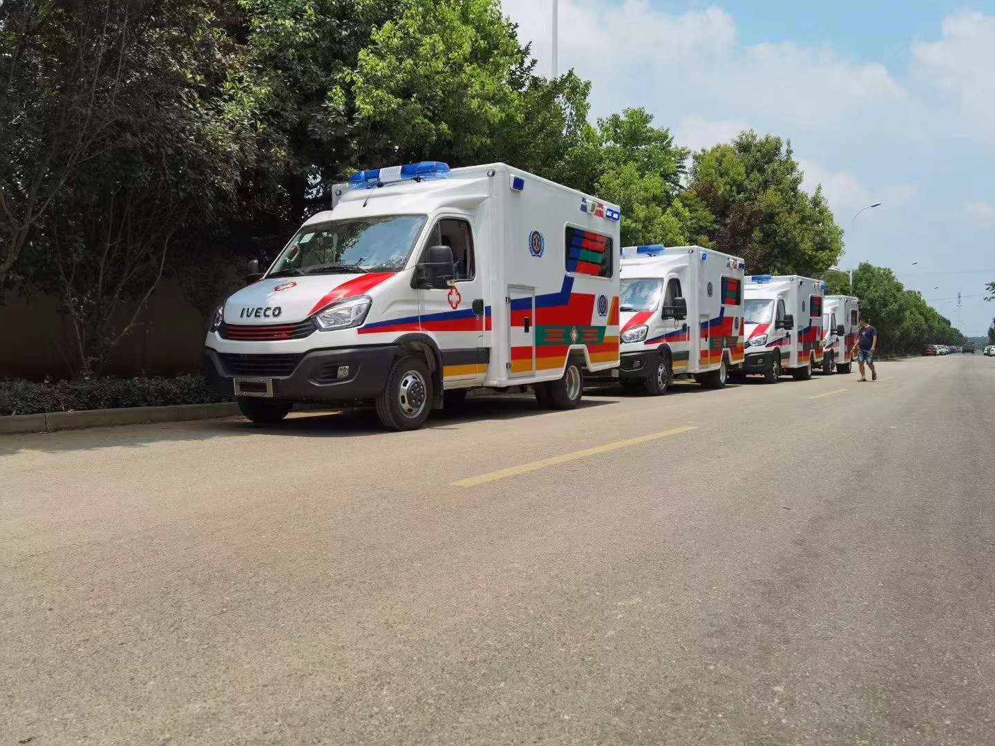 枣庄120救护车长途转院回家/异地救护车运送病人