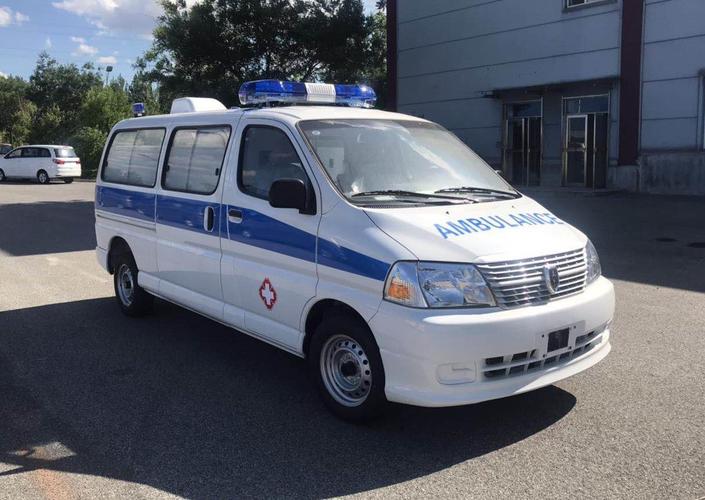 鄂尔多斯120跨省救护车服务电话/救护车长途转运病人