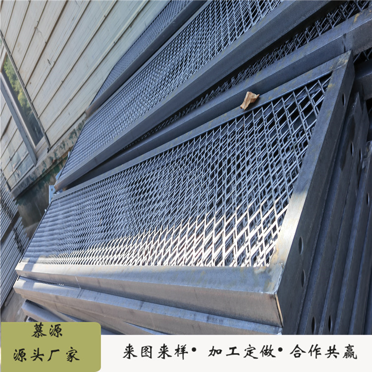 青岛皮带机栏杆-钢丝网护栏