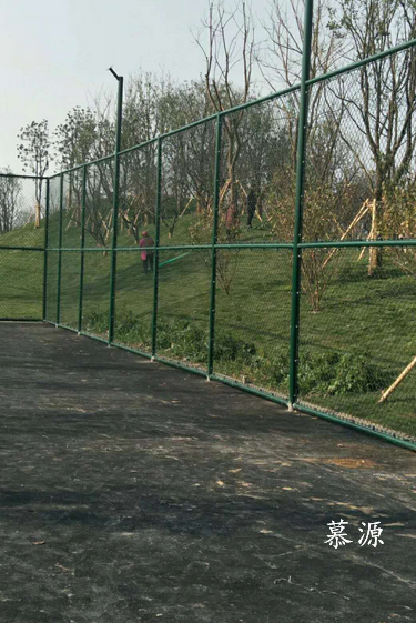 大庆篮球场围网-室外运动场围挡网