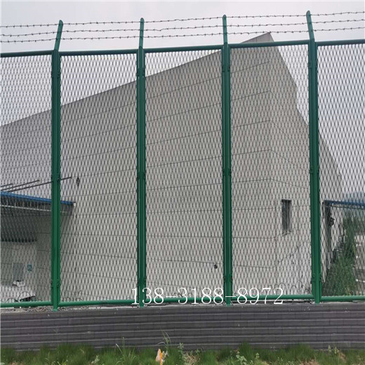 重庆江北海关隔离栅栏-海关钢板网防护栏