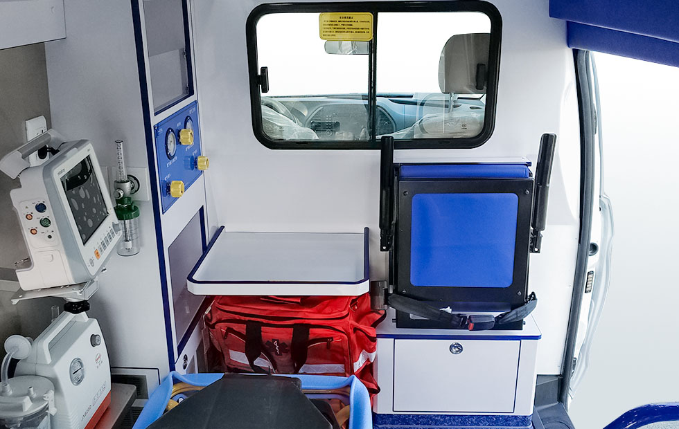铜仁120救护车接送病人收费一般多少钱-费用透明公开