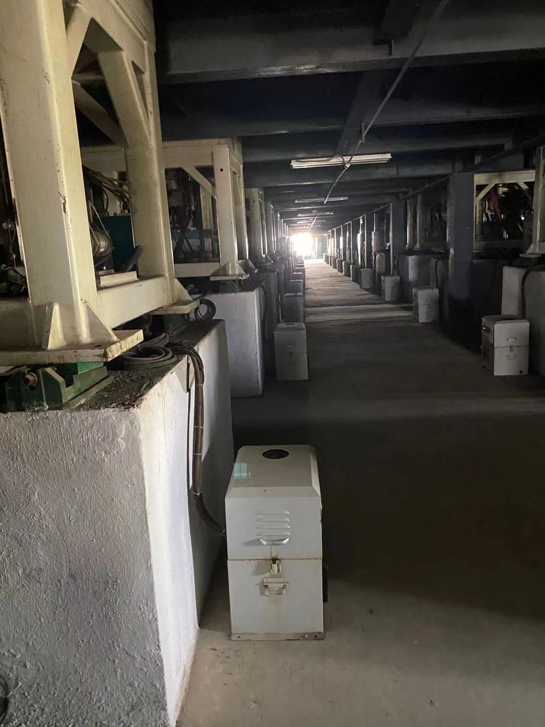 苏州张家港多晶硅铸锭炉回收 苏州张家港真空泵回收