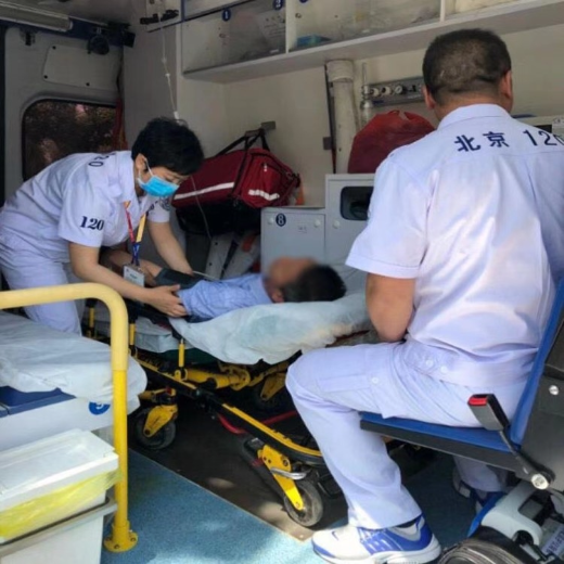 延安救护车跨省运送遗体-病人返乡转院用车-长途急救服务