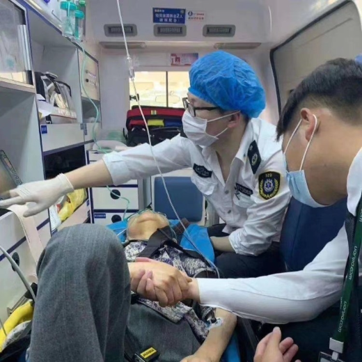 深圳救护车运送病人联系电话-出院救护车-长途急救服务