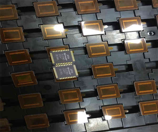 天津回收电子原装IC芯片