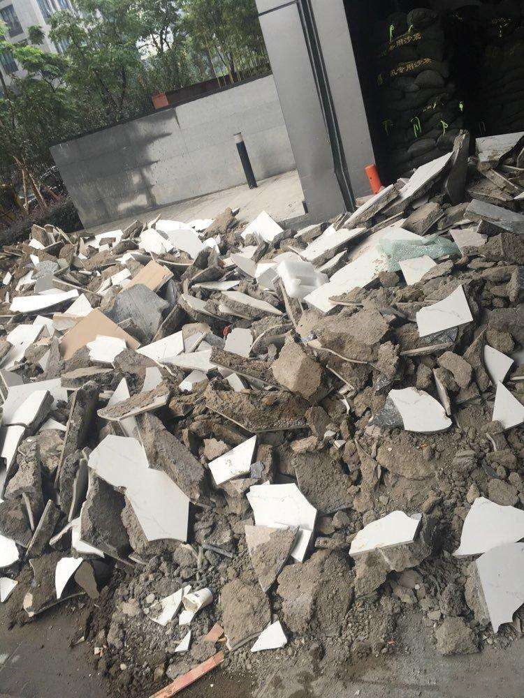 北京东城装修垃圾清运 承接;旧房改造，大型室内整体拆除