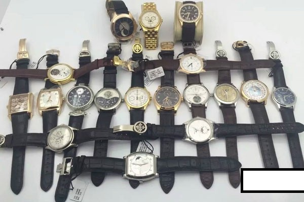 北京朝阳区包包手表回收黄金回收