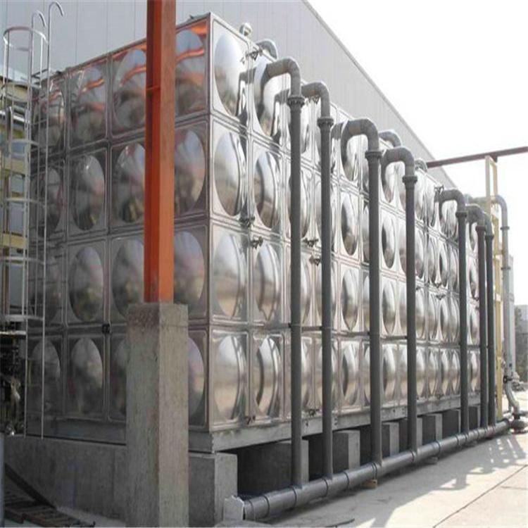 宁夏吴忠市不锈钢水箱纯水制取设备反渗透设备不锈钢水箱