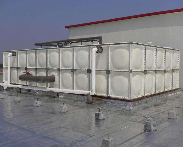 湖南怀化市玻璃钢水箱拼接组装水箱致电购买