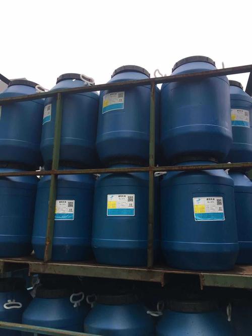 扬州回收氟碳树脂整桶半桶均可收购