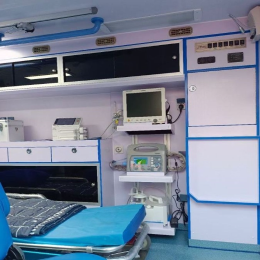 滨州跨省120危重病人救护车护送-转院救护车租赁-服务贴心