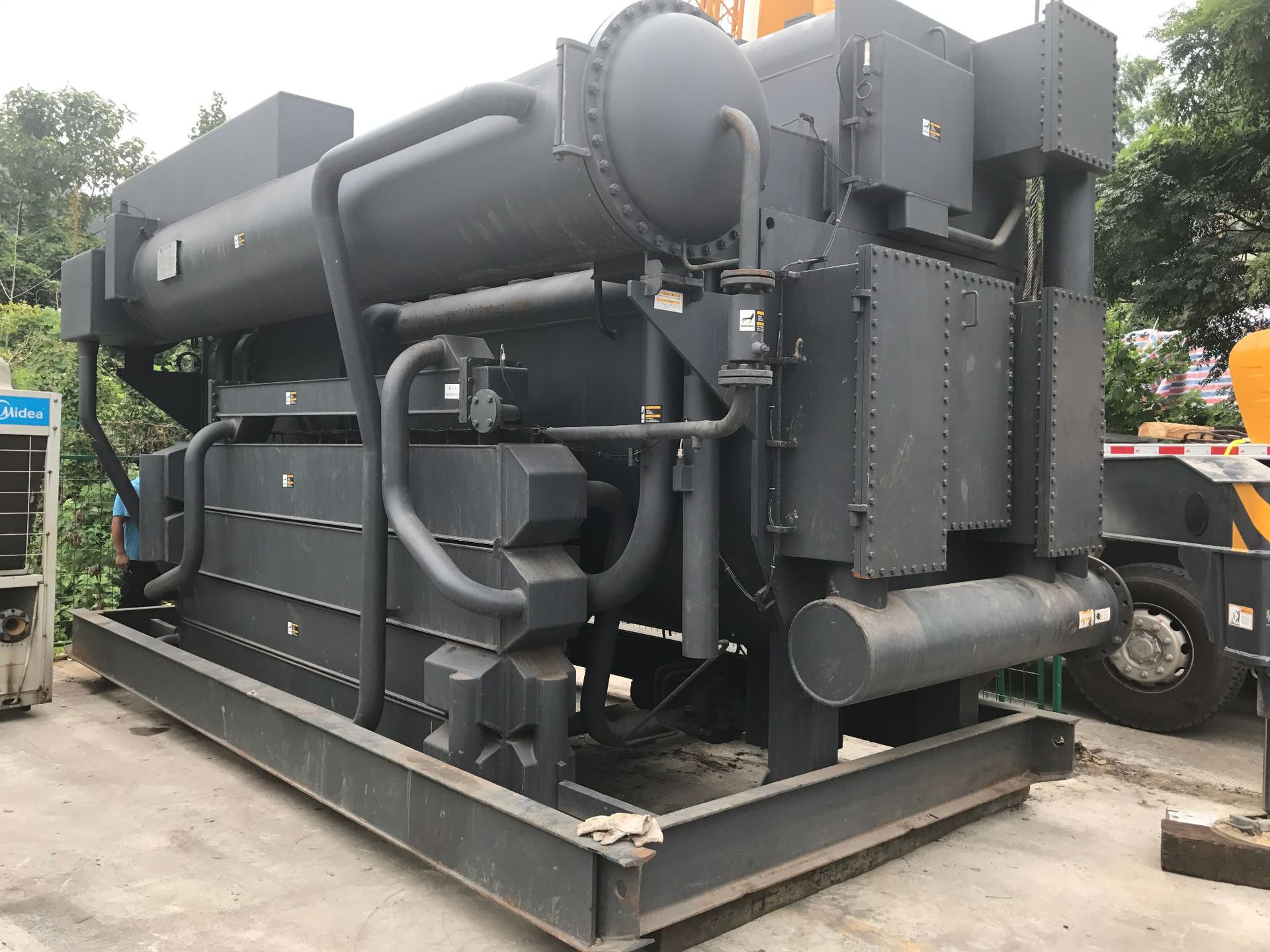 惠州市二手空调回收/螺杆冷水机组回收二手空调回收