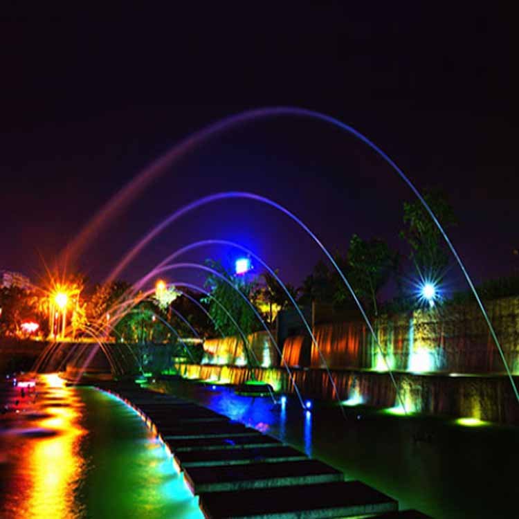 博尔塔拉音乐喷泉厂家_博尔塔拉旱地喷泉设计施工_博尔塔拉喷泉公司