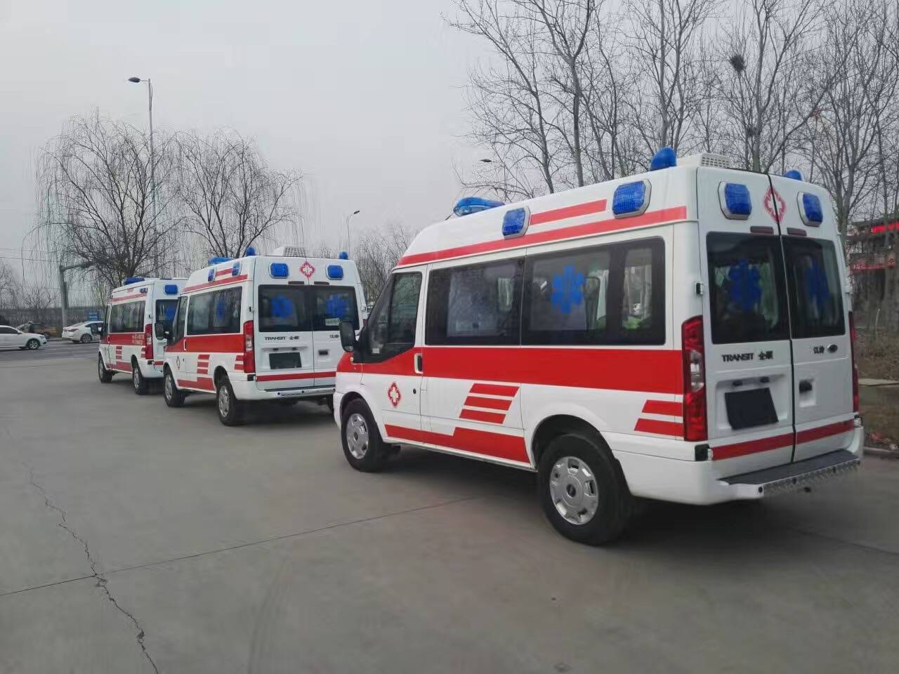 奉贤120跨省救护车护送病人/救护车转院-一站式服务