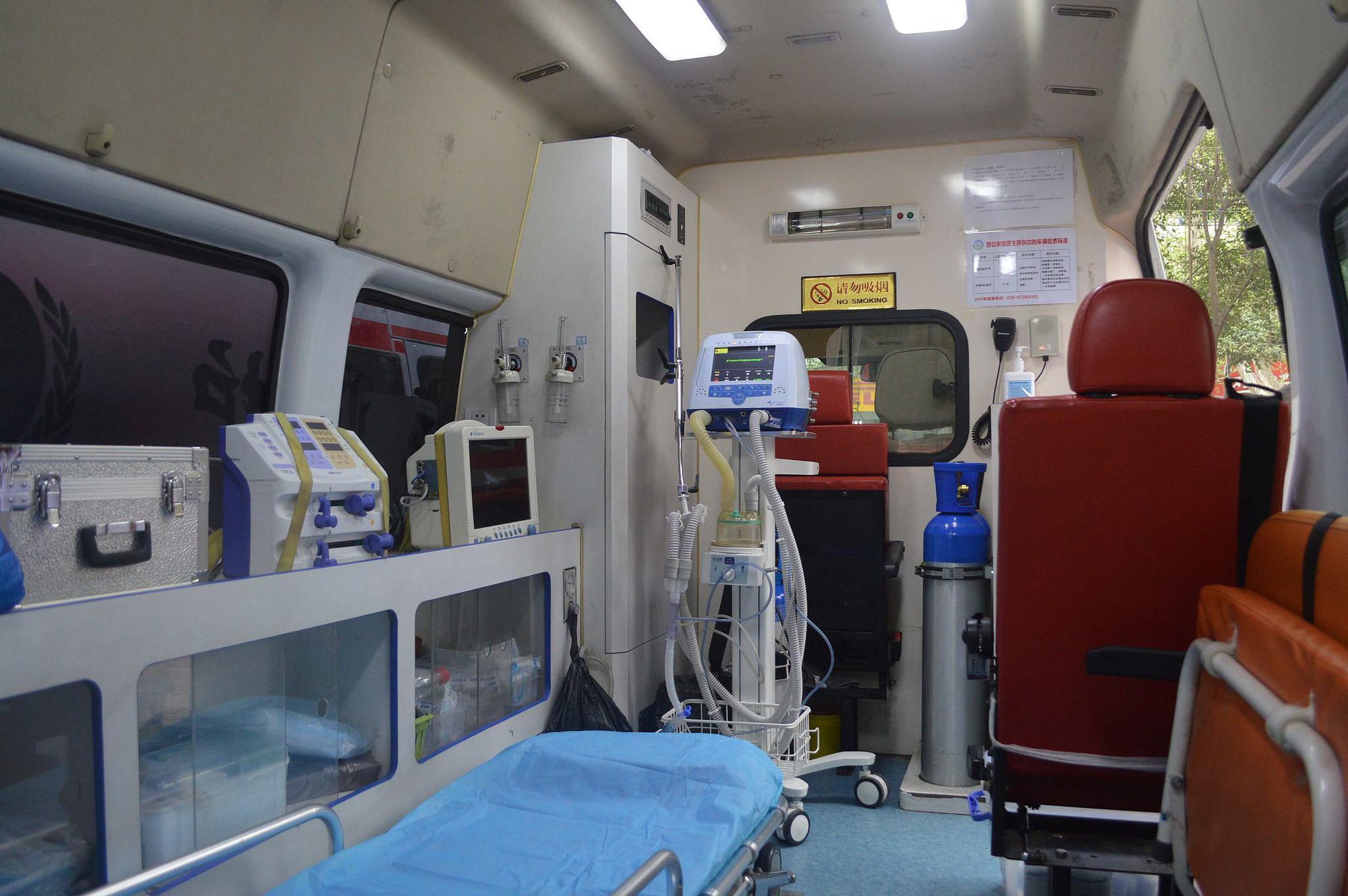 厦门私人120救护车接送病人/长途跨省转院救护车-当地派车速度快