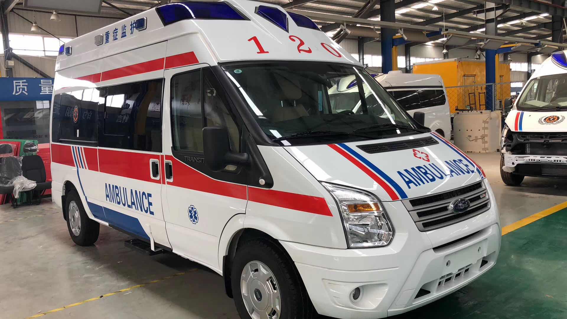 九龙坡病人转院服务车救护车长途运送病人