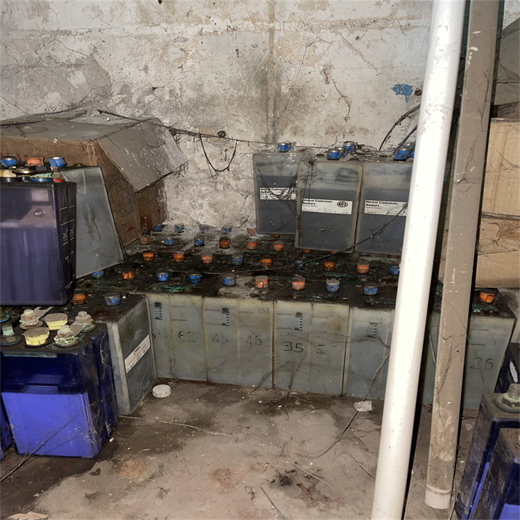 清远市回收二手电池,山特电池回收，通信机房旧电池组处理