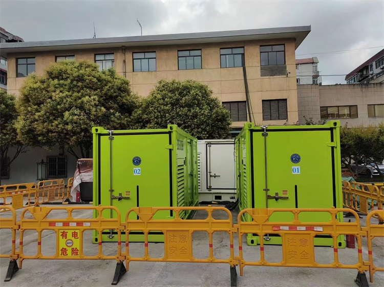 南京雨花台区700KW发电机出租}800KW发电机租赁用电省心省力