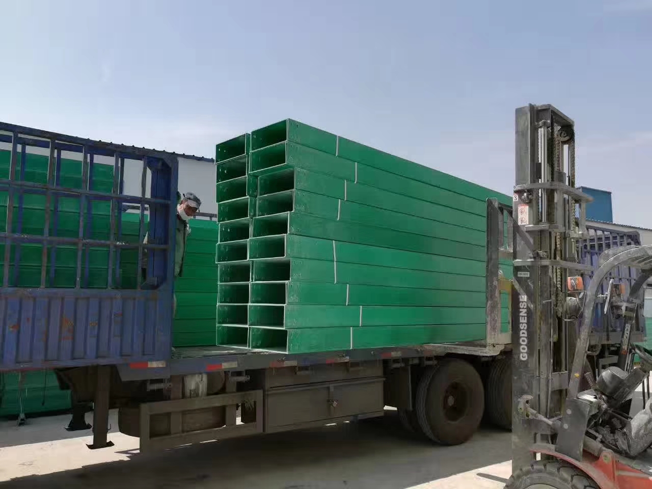 天津销售玻璃钢电缆槽生产厂家