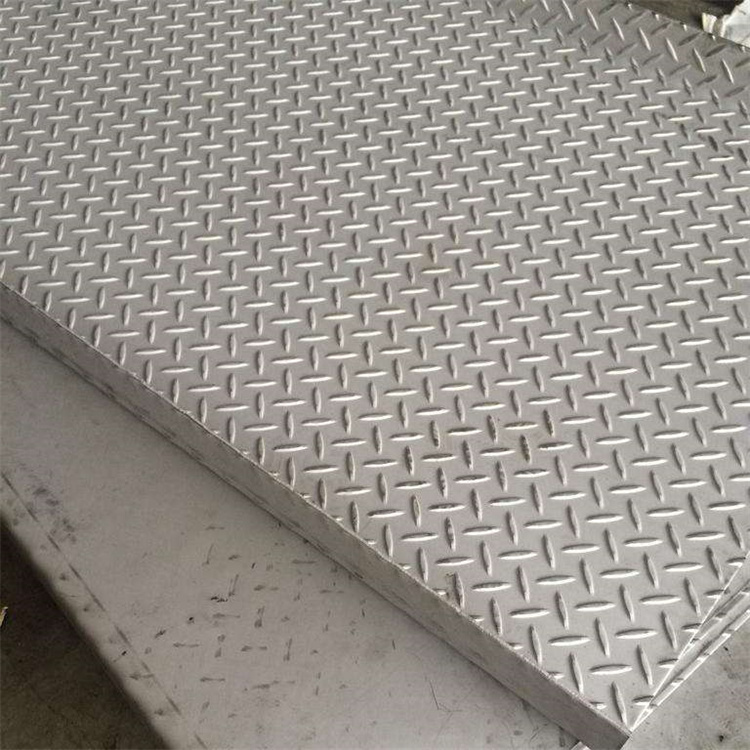 蚌埠Q355D镀锌花纹板一名2mm厚建筑桥梁用板材