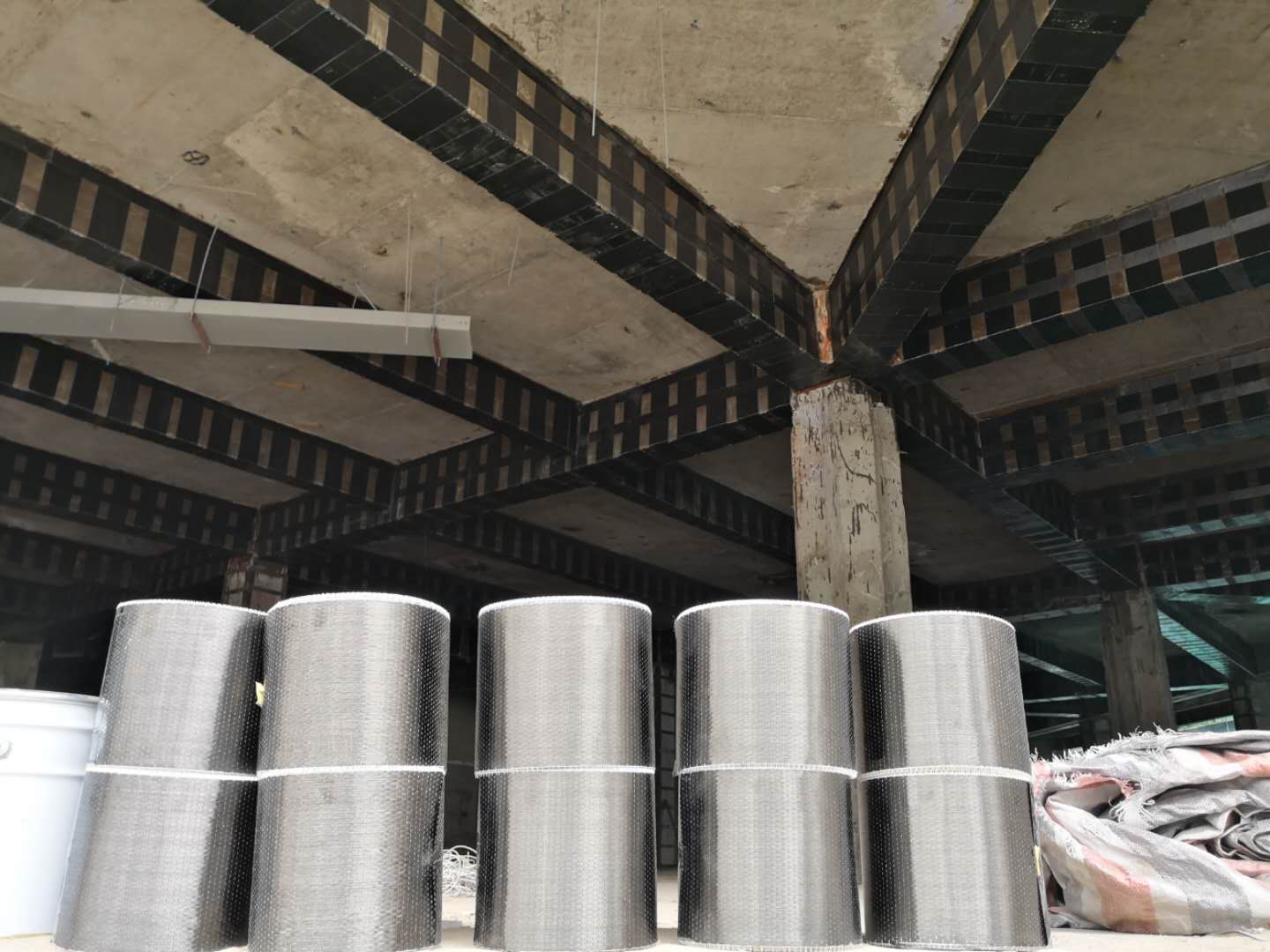 北京通州建筑加固 碳纤维布加固 梁板柱加固